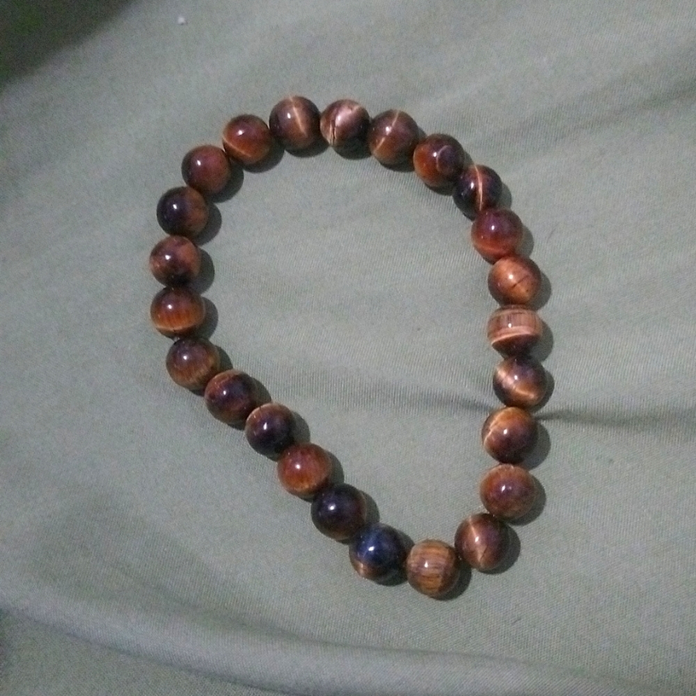 Tigers eye beaded stone bracelet mens/woman. Brand New